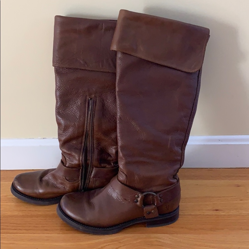Frye leather pull on